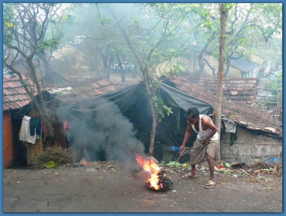 900x674 pixels (92K)